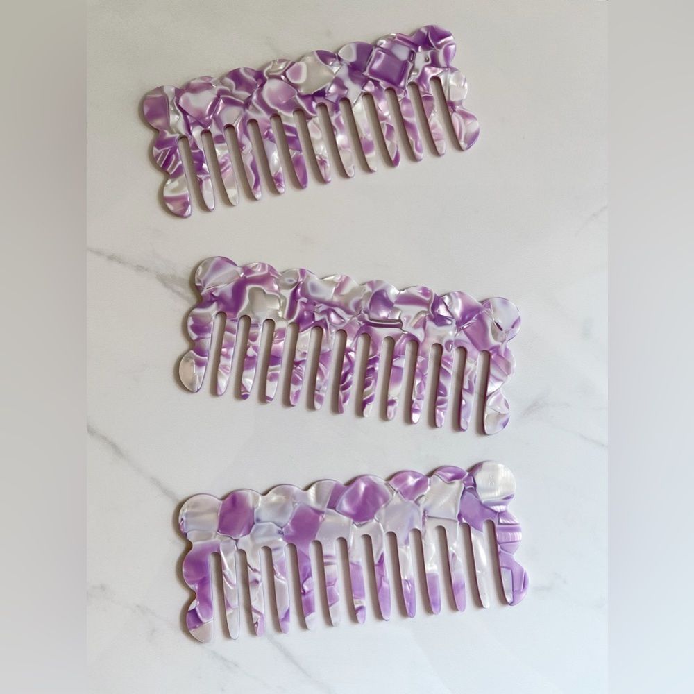 Pearly Scallop Wide Tooth Comb - 1 Piece